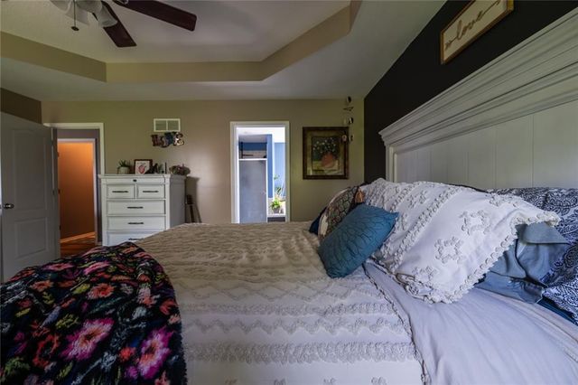 606 Briar Lane, Kearney, MO 64060