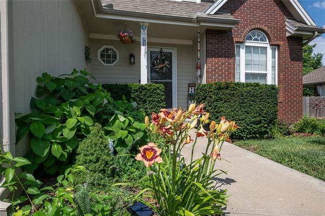 606 Briar Lane, Kearney, MO 64060