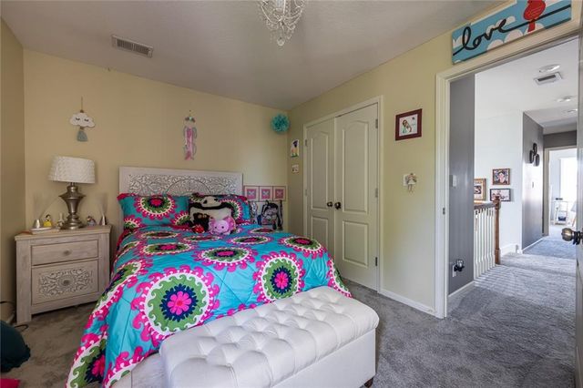 606 Briar Lane, Kearney, MO 64060