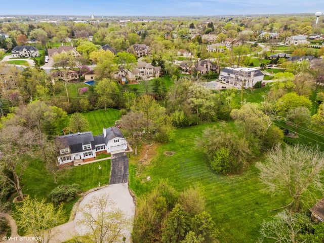 6420 Thurlow Street, Willowbrook, IL 60527