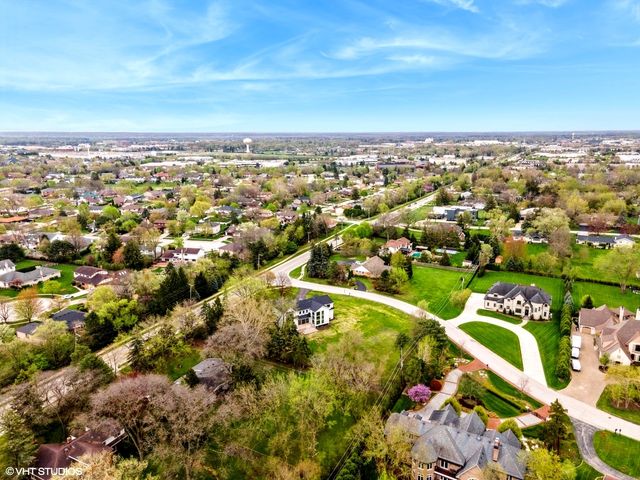 6420 Thurlow Street, Willowbrook, IL 60527