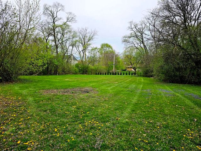 6420 Thurlow Street, Willowbrook, IL 60527