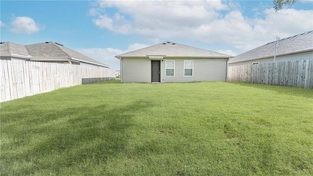 5016 Colfax Loop, Fayetteville, AR 72704