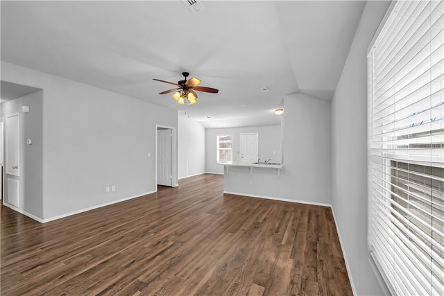 5016 Colfax Loop, Fayetteville, AR 72704