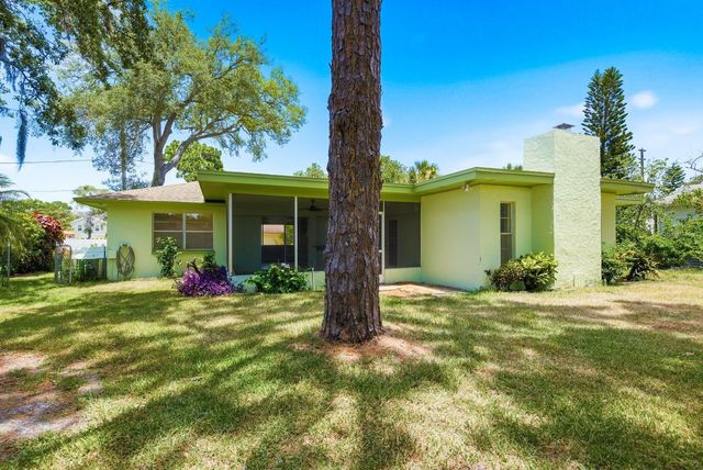 1603 MEXICO AVENUE, Tarpon Springs, FL 34689