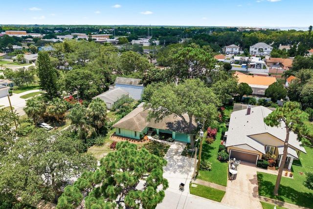 1603 MEXICO AVENUE, Tarpon Springs, FL 34689