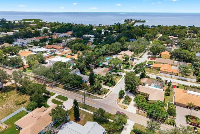 1603 MEXICO AVENUE, Tarpon Springs, FL 34689