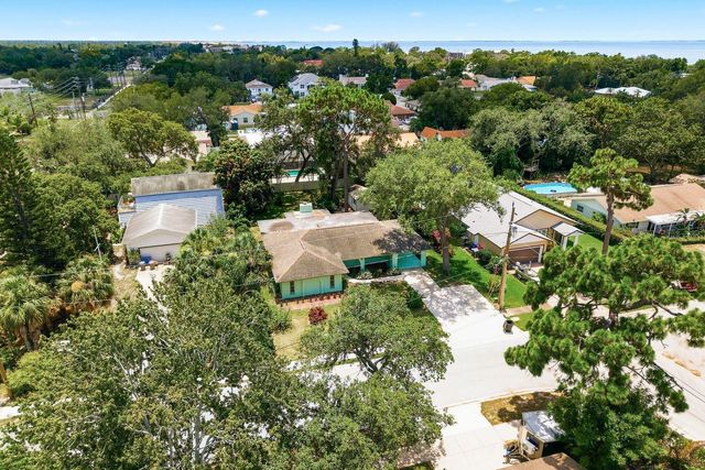 1603 MEXICO AVENUE, Tarpon Springs, FL 34689