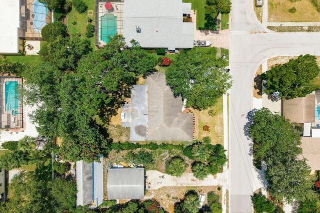 1603 MEXICO AVENUE, Tarpon Springs, FL 34689