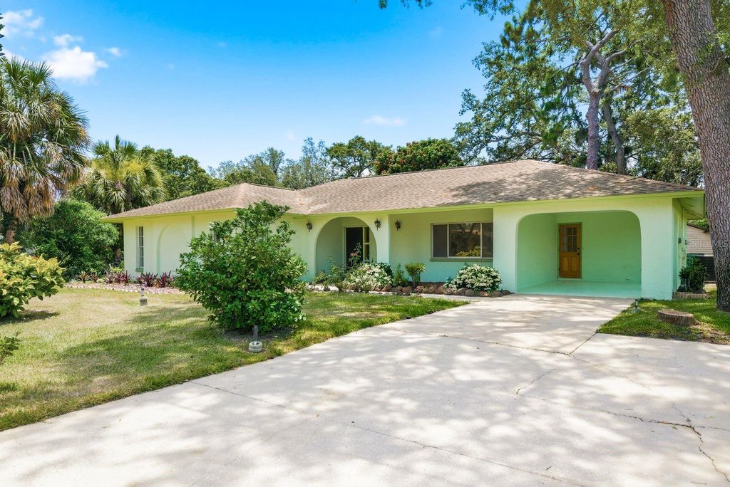 1603 MEXICO AVENUE, Tarpon Springs, FL 34689