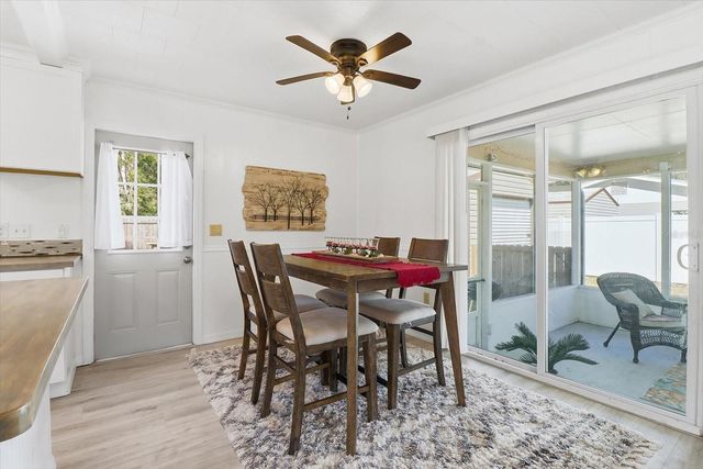 1050 N MIDIRON POINT, Crystal River, FL 34429