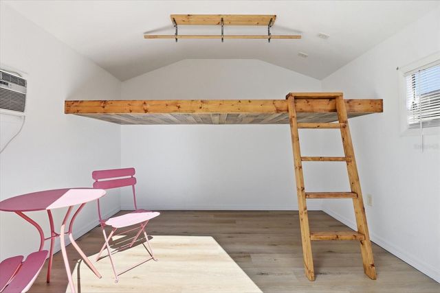 1050 N MIDIRON POINT, Crystal River, FL 34429