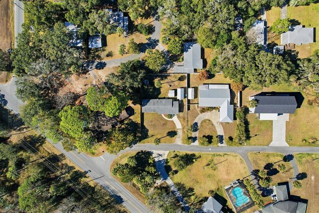 1050 N MIDIRON POINT, Crystal River, FL 34429