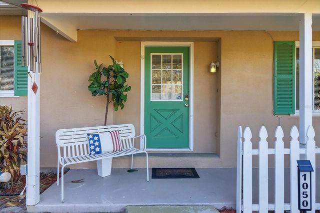 1050 N MIDIRON POINT, Crystal River, FL 34429