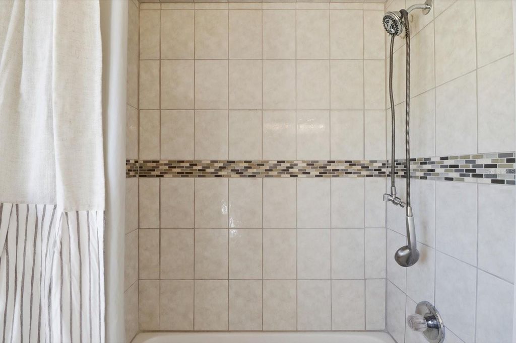 Image 23 of property listing at 1050 N MIDIRON POINT, Crystal River, FL 34429