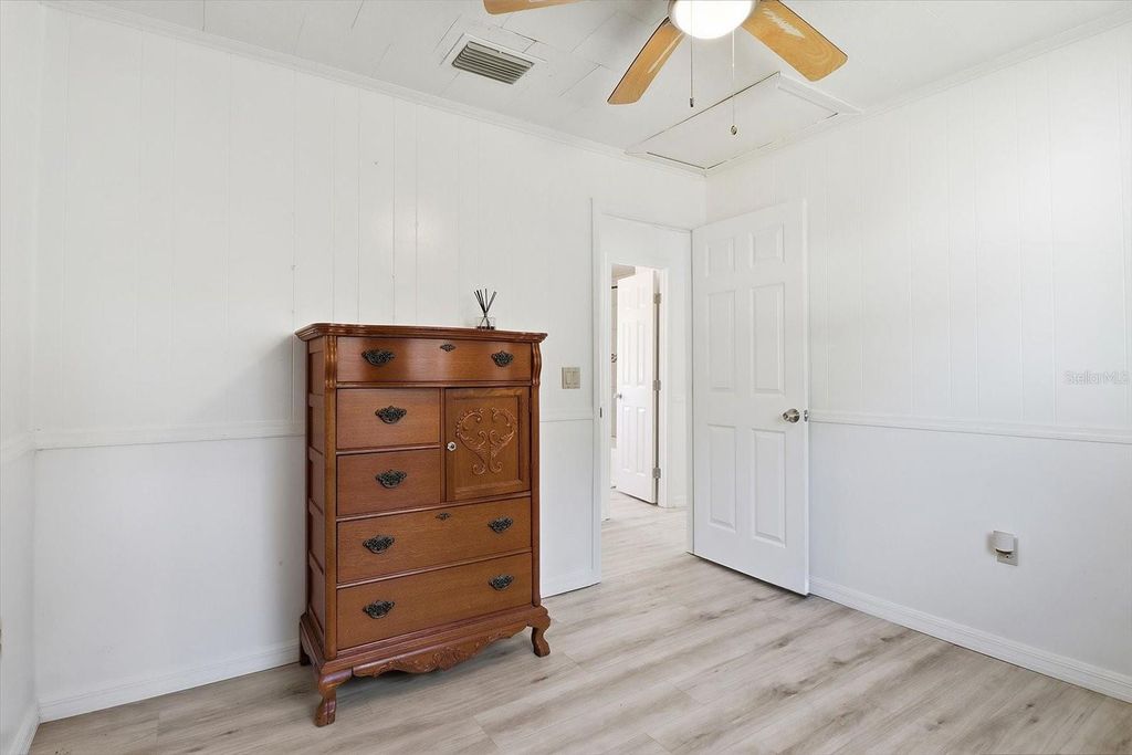 Image 29 of property listing at 1050 N MIDIRON POINT, Crystal River, FL 34429