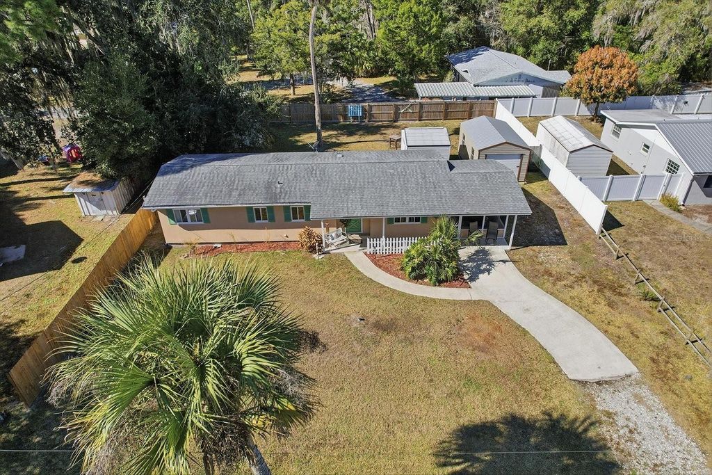 Image 41 of property listing at 1050 N MIDIRON POINT, Crystal River, FL 34429