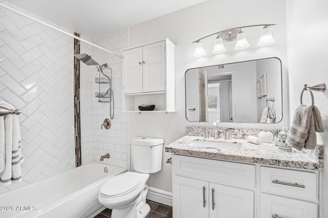 8512 E EDGEMONT Avenue, Scottsdale, AZ 85257
