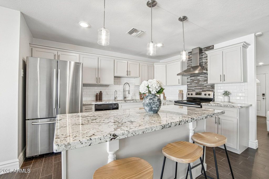 8512 E EDGEMONT Avenue, Scottsdale, AZ 85257 — photo 3