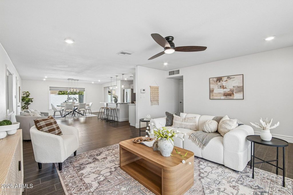 8512 E EDGEMONT Avenue, Scottsdale, AZ 85257 — photo 5