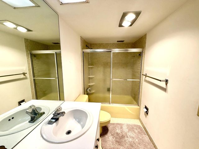 3150 N Palm Aire Drive 804, Pompano Beach, FL 33069