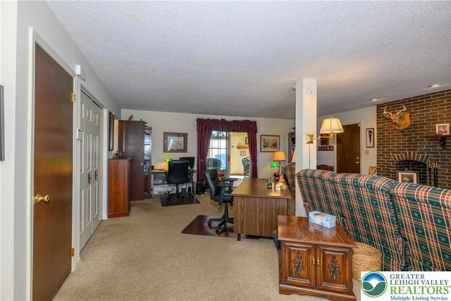 4487 Memphis Road, Whitehall Twp, PA 18052