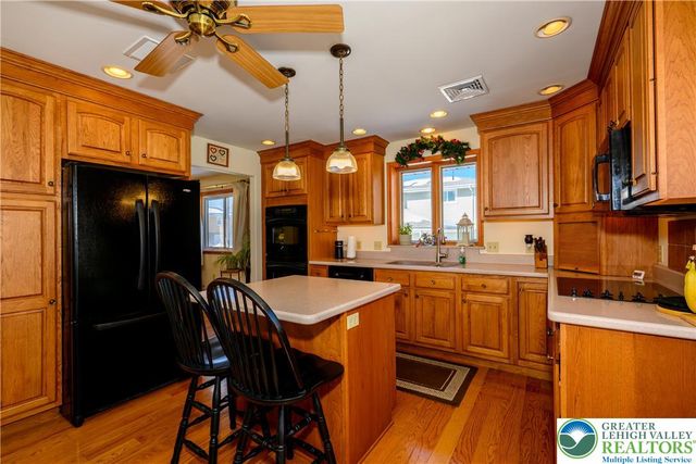 4487 Memphis Road, Whitehall Twp, PA 18052