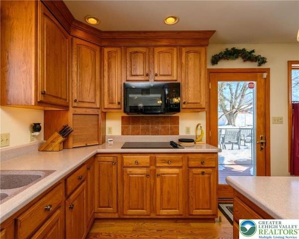 4487 Memphis Road, Whitehall Twp, PA 18052