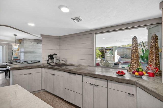 2040 Coral Reef Drive, Lauderdale-By-The-Sea, Pompano Beach, FL 33062