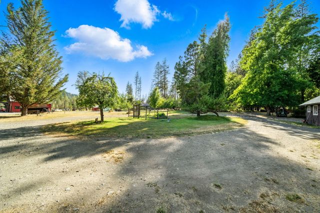 61 Chief George, Lewiston, CA 96052