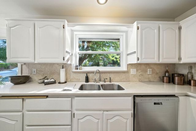 61 Chief George, Lewiston, CA 96052