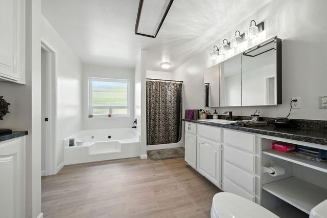 61 Chief George, Lewiston, CA 96052