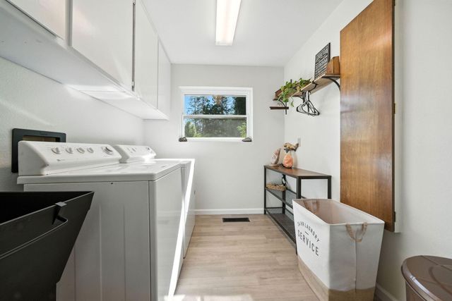 61 Chief George, Lewiston, CA 96052