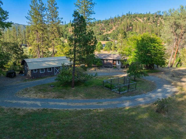 61 Chief George, Lewiston, CA 96052