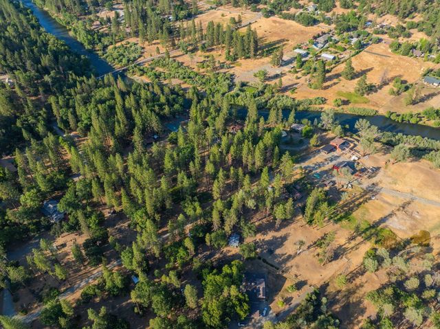 61 Chief George, Lewiston, CA 96052