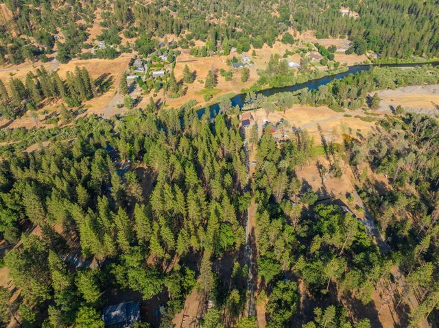 61 Chief George, Lewiston, CA 96052