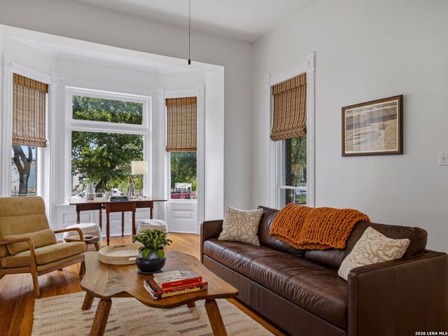 302 Lavaca Street, San Antonio, TX 78210