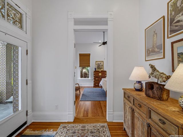 302 Lavaca Street, San Antonio, TX 78210