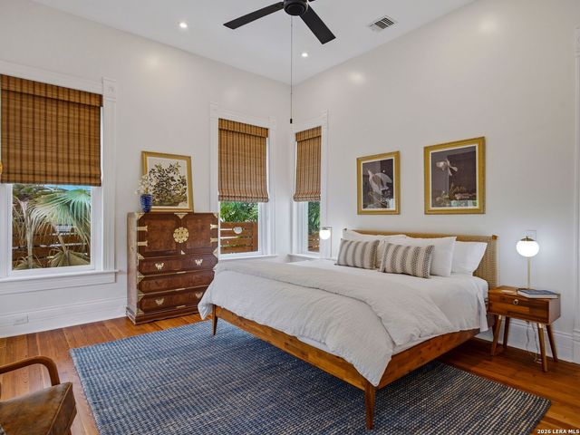 302 Lavaca Street, San Antonio, TX 78210