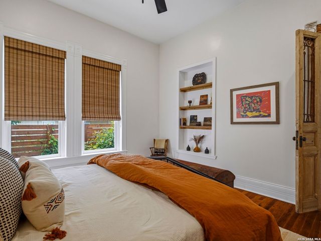 302 Lavaca Street, San Antonio, TX 78210