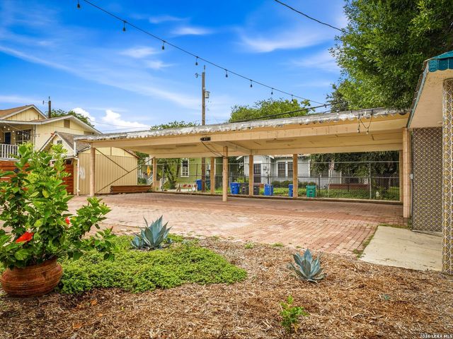 302 Lavaca Street, San Antonio, TX 78210