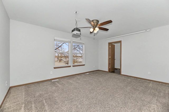 324 W Hidden TRAIL, Elkhorn, WI 53121