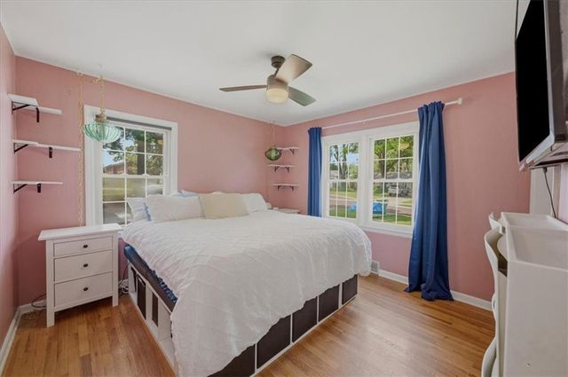 8207 Barkley Street, Overland Park, KS 66204