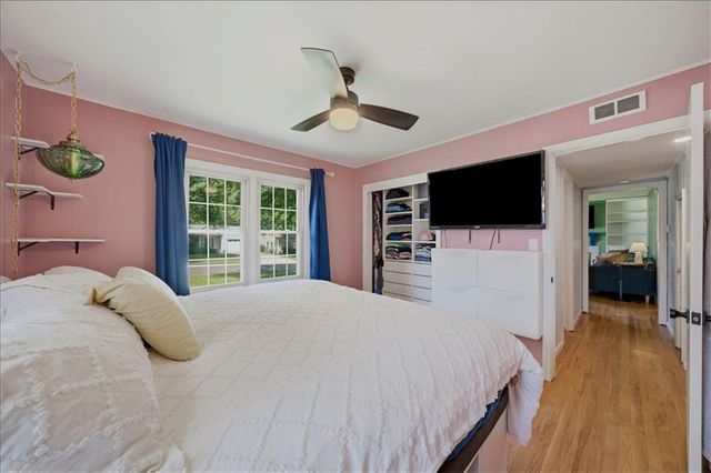 8207 Barkley Street, Overland Park, KS 66204