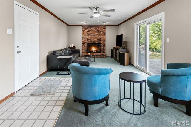 2323 Glenrich Drive, St Louis, MO 63129