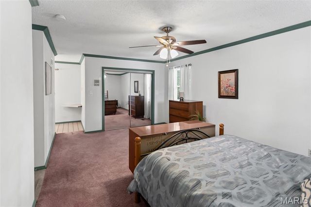 2323 Glenrich Drive, St Louis, MO 63129