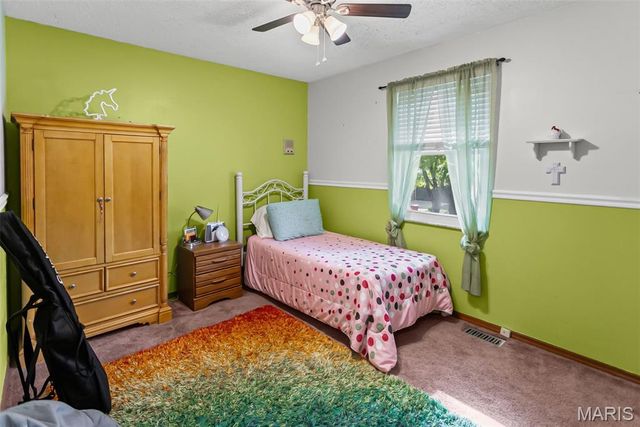 2323 Glenrich Drive, St Louis, MO 63129