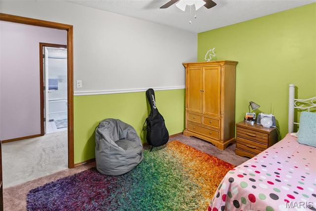 2323 Glenrich Drive, St Louis, MO 63129