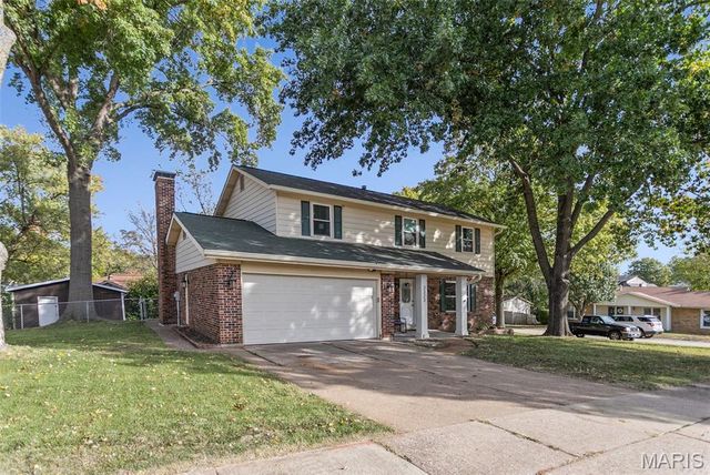 2323 Glenrich Drive, St Louis, MO 63129