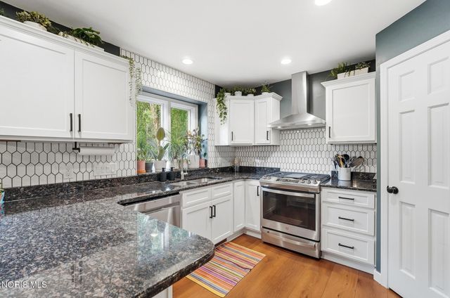 11053 Birch Pointe Drive, Whitehouse, OH 43571